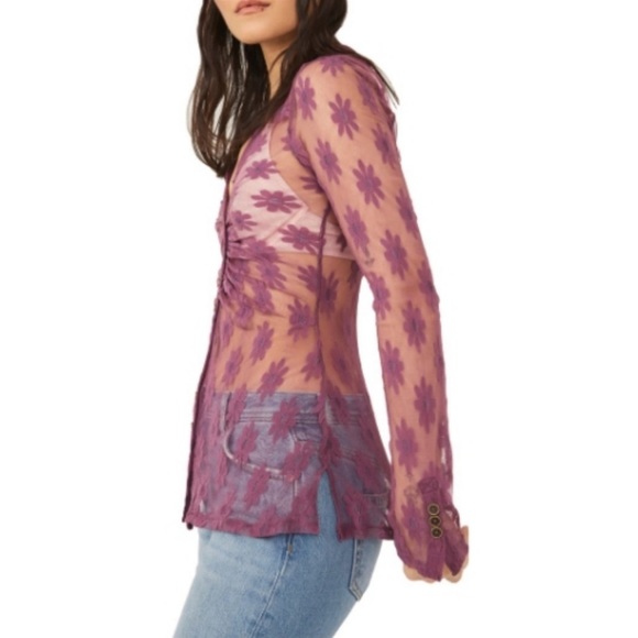 9. Live Boho NWT FREE PEOPLE Flower Fields Sheer Lace Blouse Boysenberry Large - Picture 2 of 10